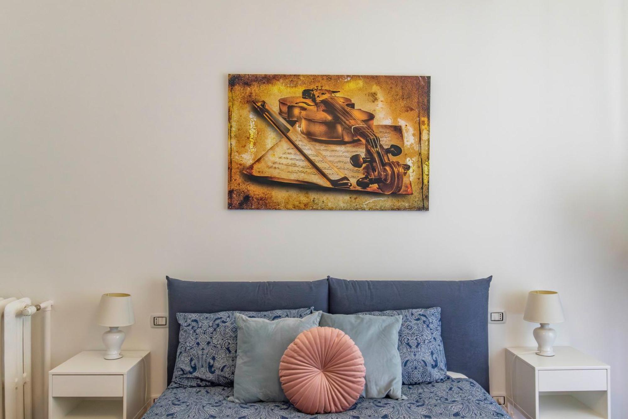 Stradivarius House - Carozzi Mailand